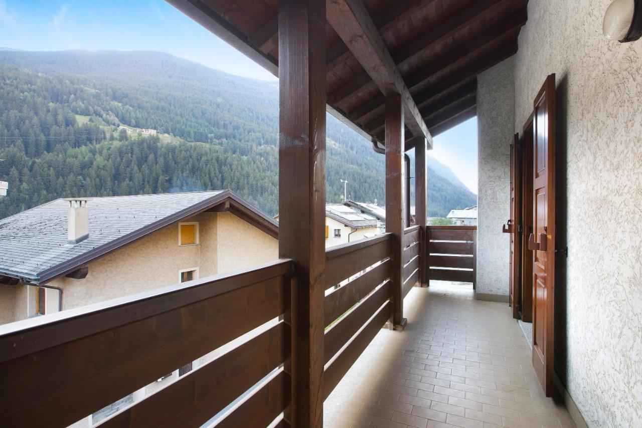 Mountain Chalet Close To Bormio Villa Valdisotto Eksteriør billede