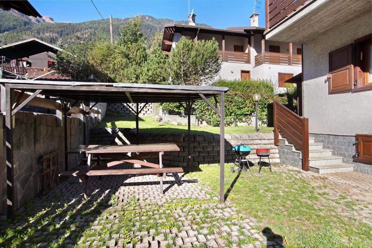 Mountain Chalet Close To Bormio Villa Valdisotto Eksteriør billede